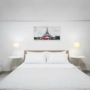 Graphite House Apartament Neapol
